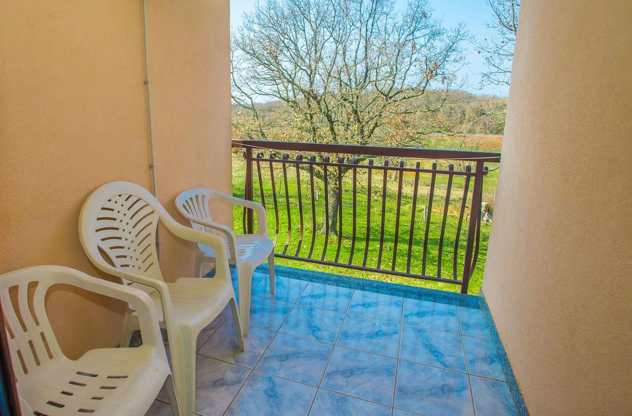 Stancija Lindi Porec Vrvari Exterior foto